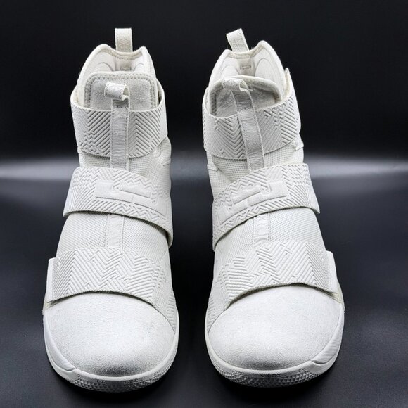 Nike LeBron Soldier 10 SFG Lux 'Bone' - Picture 2 of 11